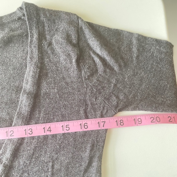 DG | Y2K Grey V-Neck Lightweight Button Down Cardigan | Size S - Picture 8 of 12